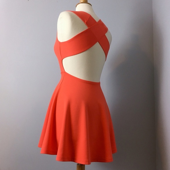 American Apparel Off the Shoulder Cross-back Dress - Picture 3 of 5